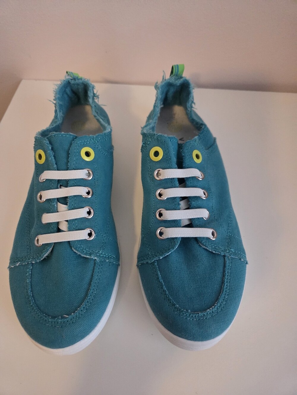 Women's Casual Canvas Slip-On Sneakers in Teal